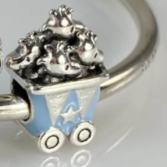 Sterling Silver Peanuts Woodstock Wagon Charm - Picture 3 of 3